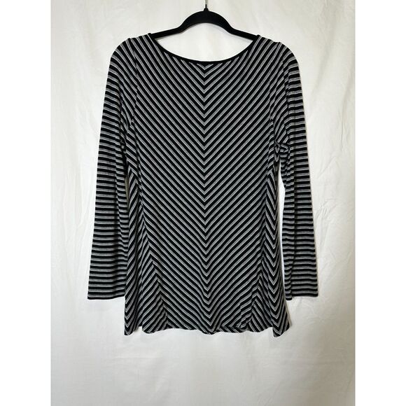 J. Jill Wearever Collection Women's Black Gray Chevron Tunic Top NWOT Size S - Picture 3 of 4